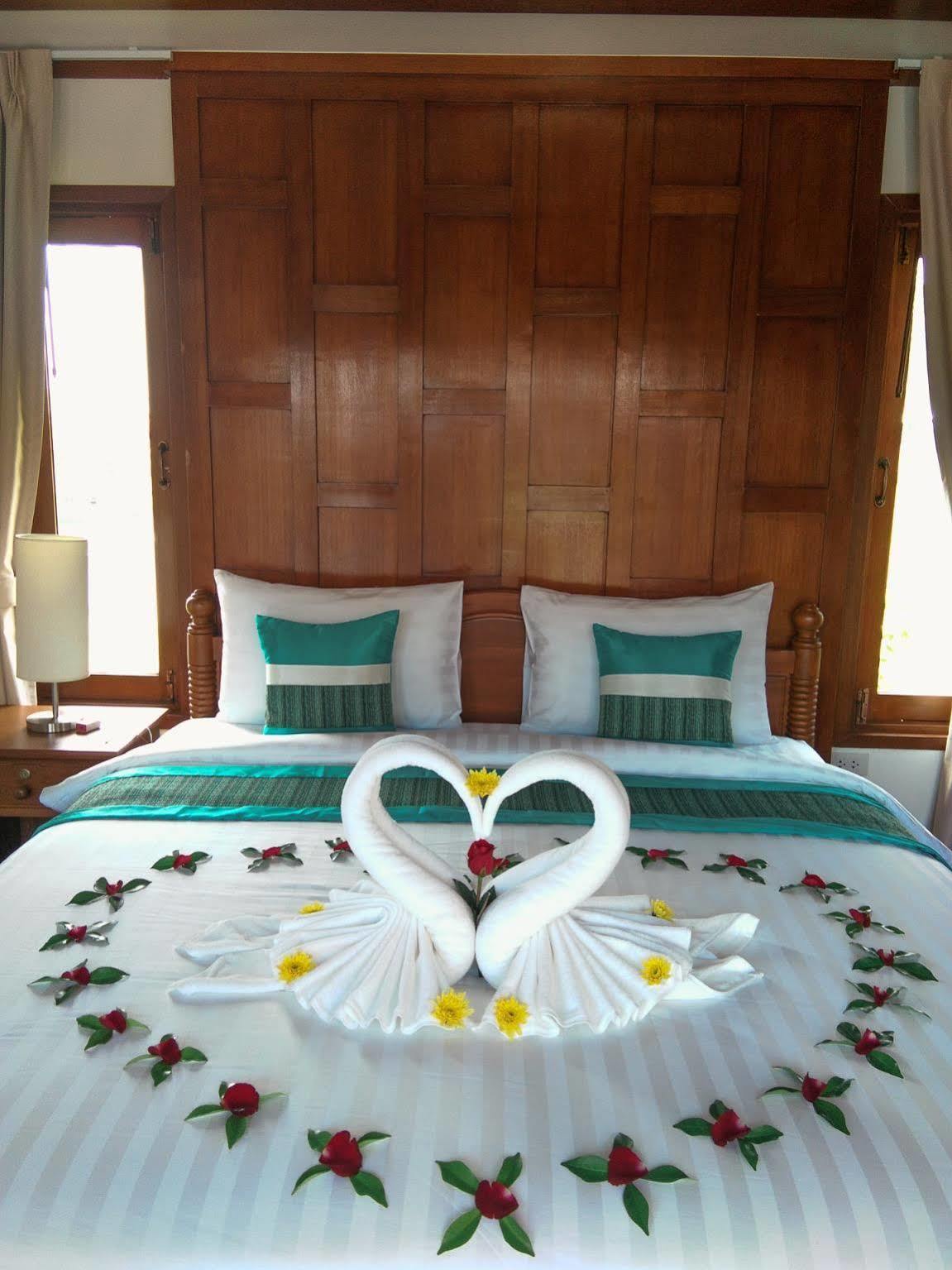 Kaya Mani Thai Villa Resort Choeng Mon Экстерьер фото