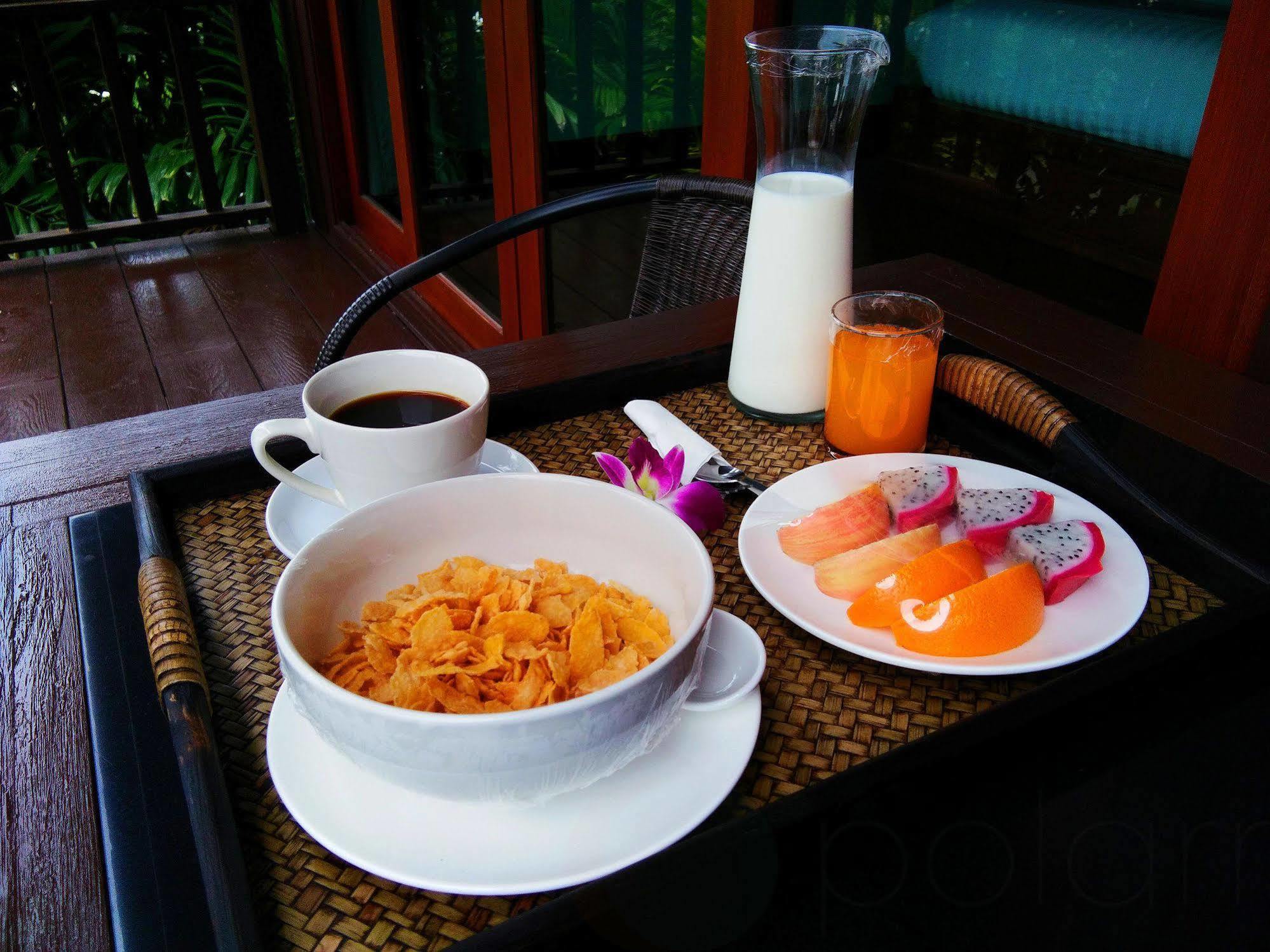 Kaya Mani Thai Villa Resort Choeng Mon Экстерьер фото